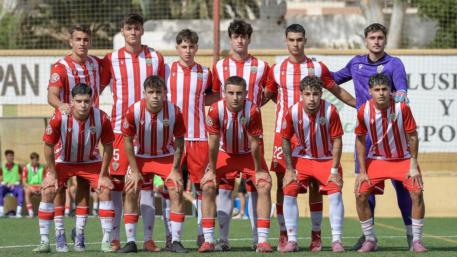 Once presentado por el conjunto rojiblanco en su encuentro frente al Betis disputado en el Francisco Pomedio.