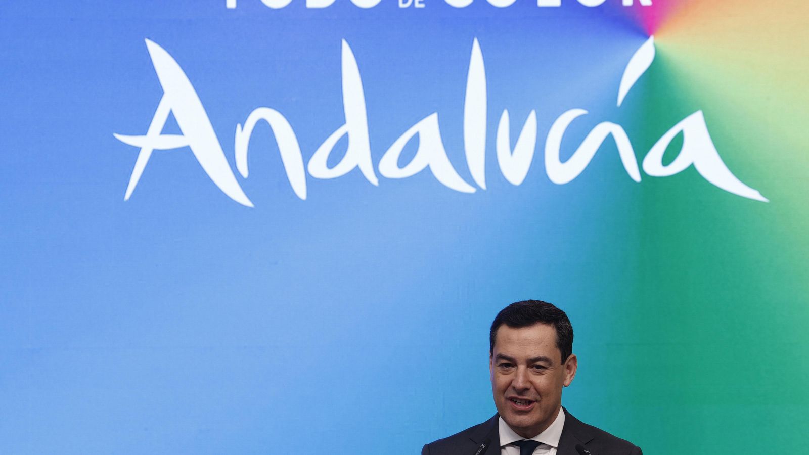 Juanma Moreno, durante la rueda de prensa. Juanma Moreno, durante la rueda de prensa.