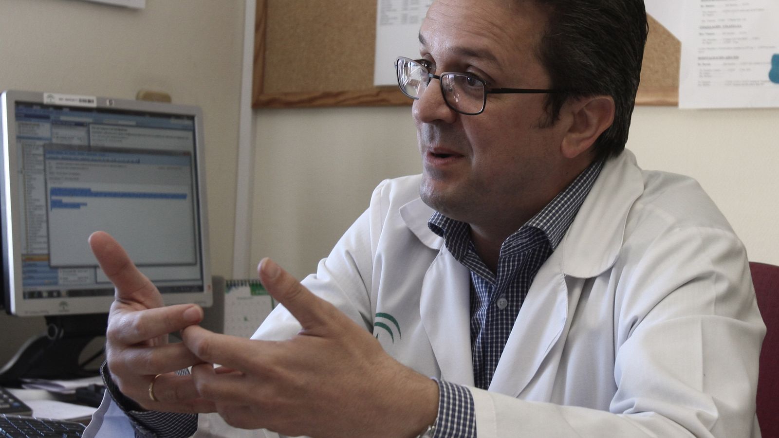 El Hospital Virgen del Rocío  es el único centro andaluz de los 11 hospitales que ejercen como centros de referencia a nivel nacional.