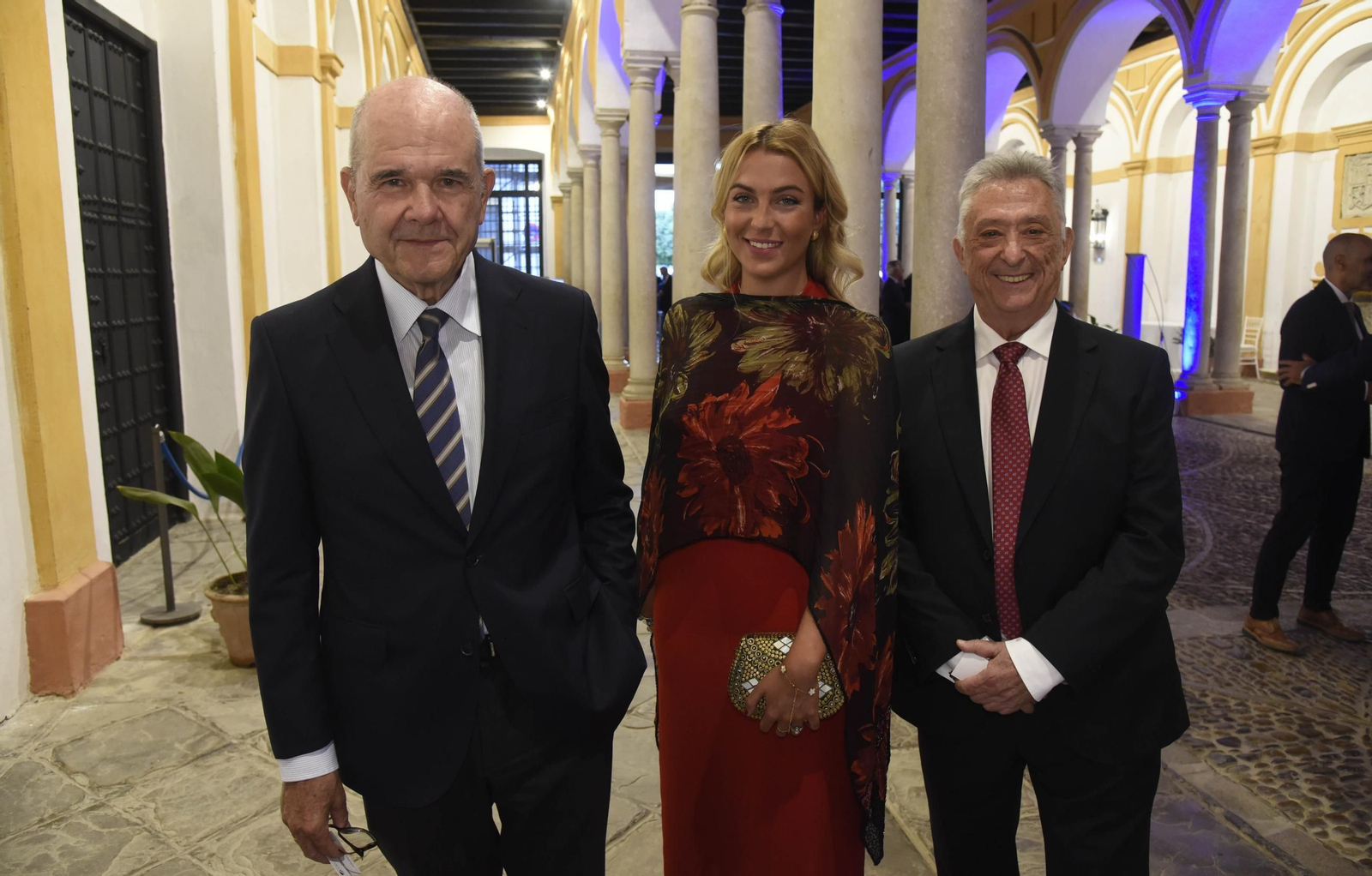 Manuel Chaves, Evangelina Rodrguez Naranjo y Alejandro Martn.jpg