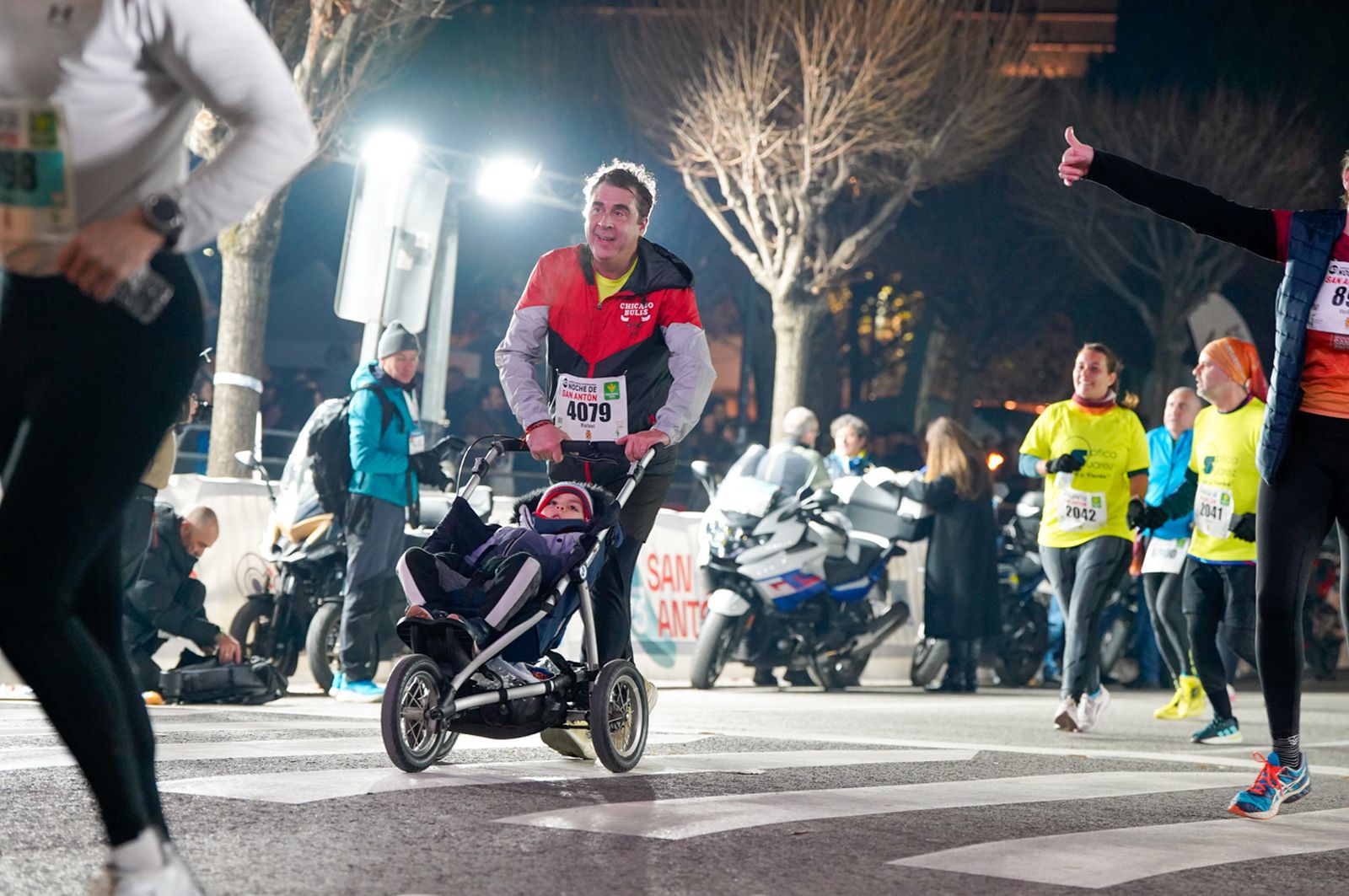 En imágenes: búscate en tu llegada a meta de la Carrera de San Antón 2026 (4)