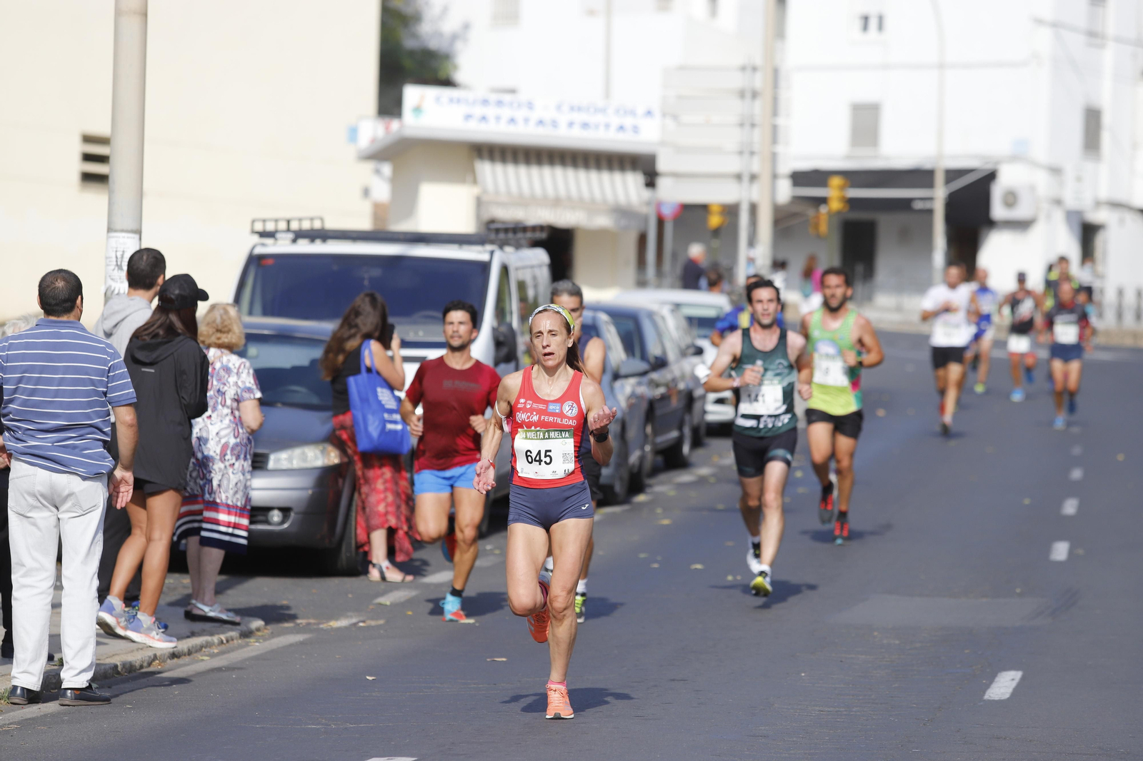 Las imágenes de la vuelta a Huelva de atletismo