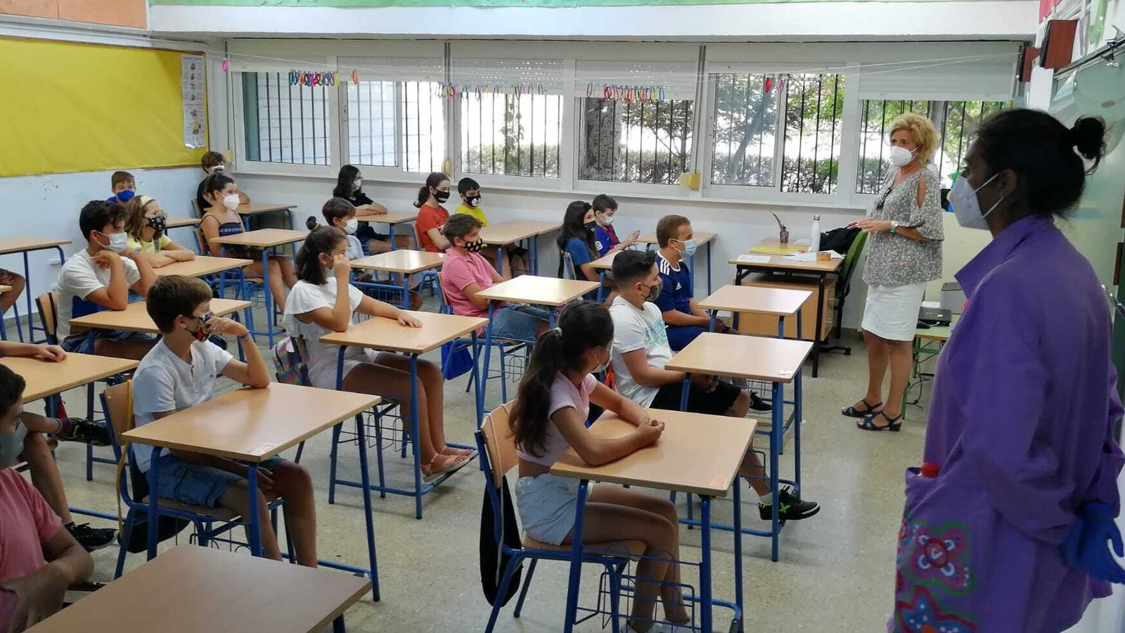 Alumnos de sexto curso en el colegio Juan XXIII