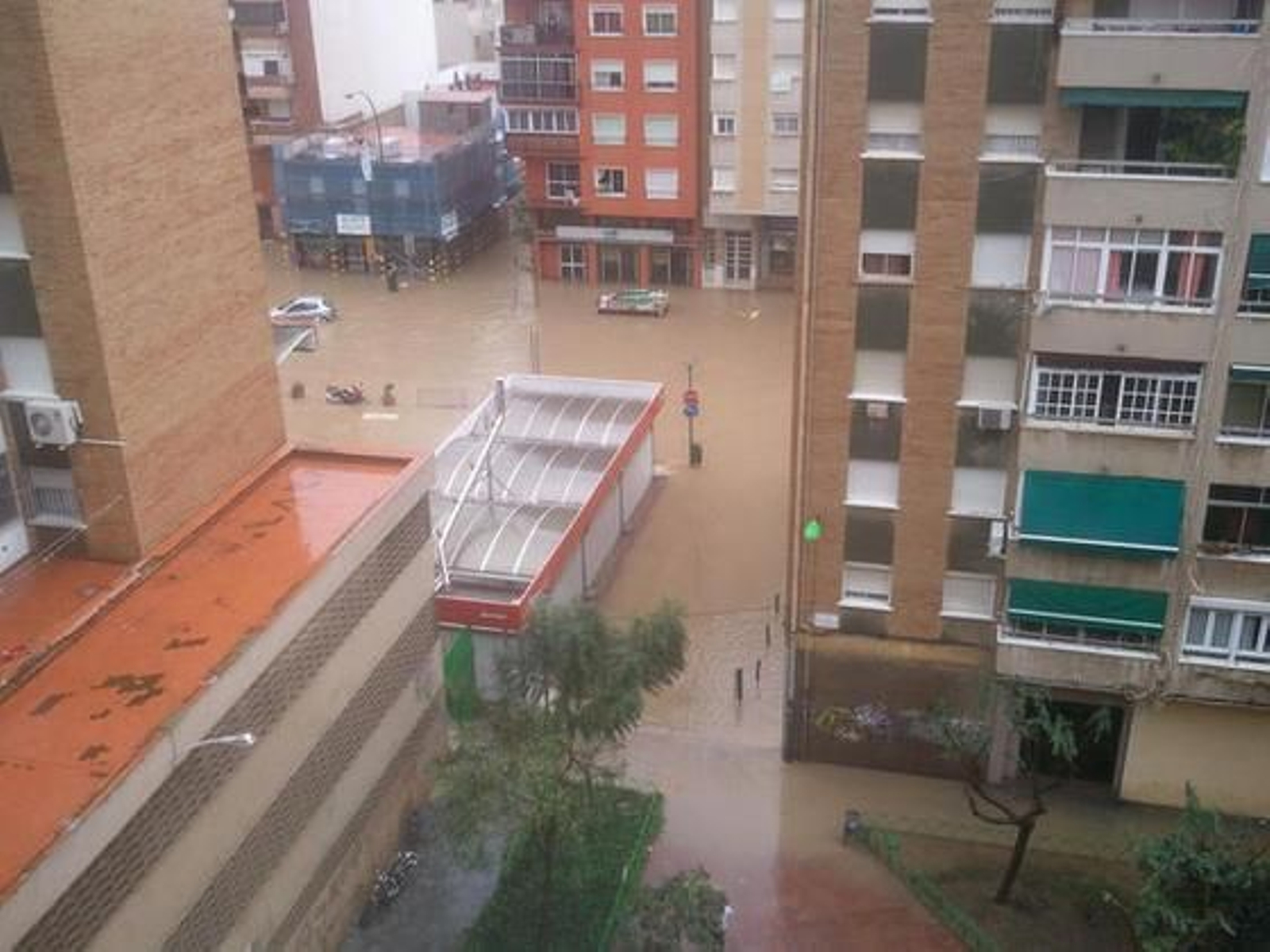 Inundaciones en la capital 

Foto: Twitter
