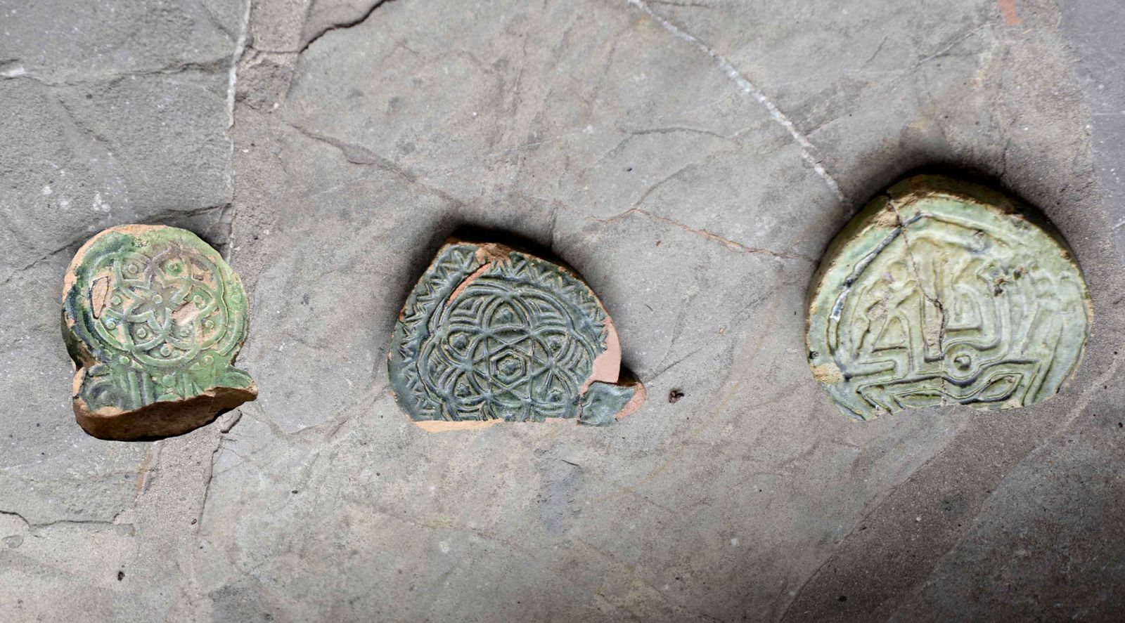 Estelas funerarias islámicas expuestas en el Museo Municipal de Algeciras.