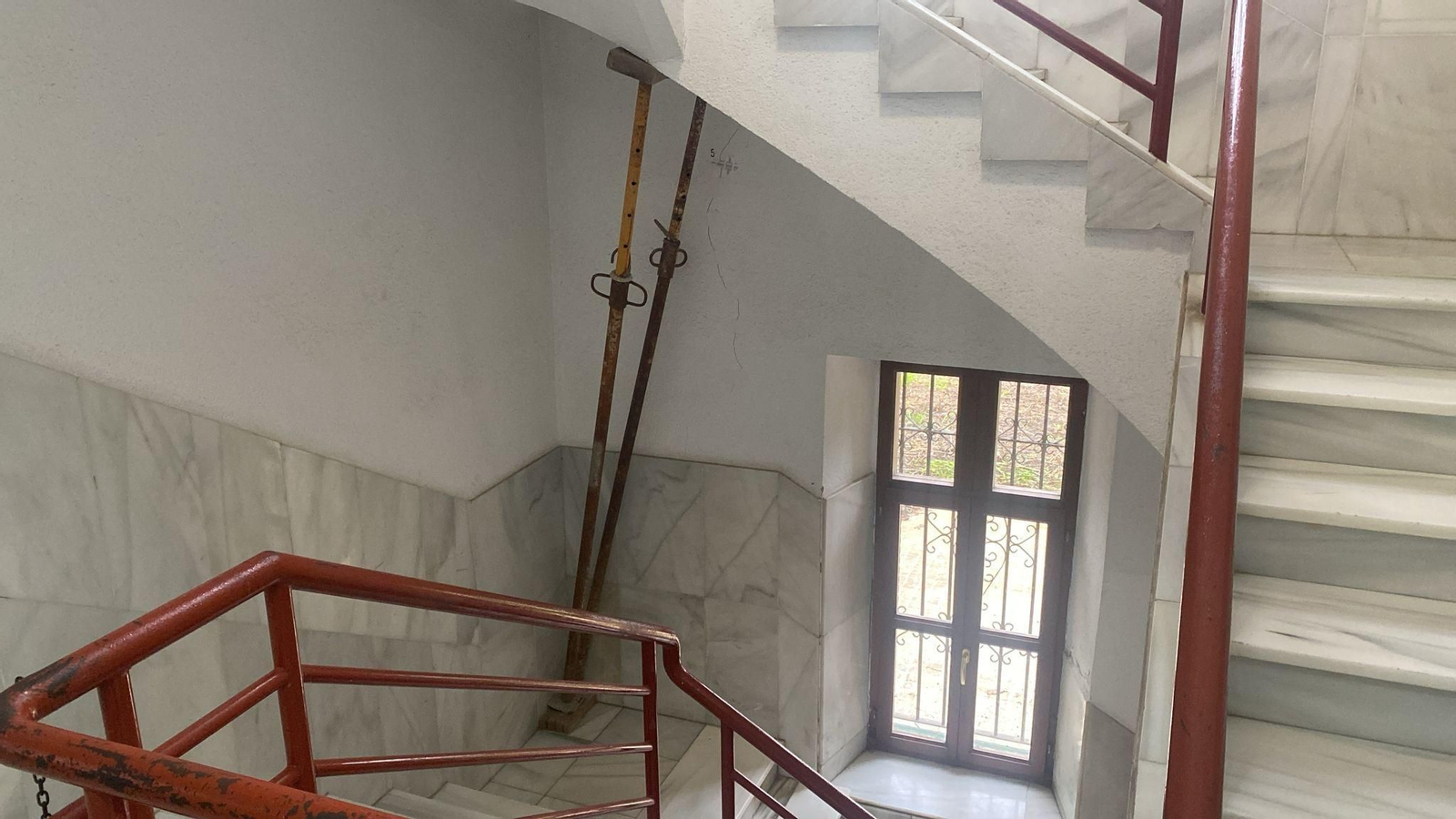 Fotos de los desperfectos del palacio de Marzales en Algeciras