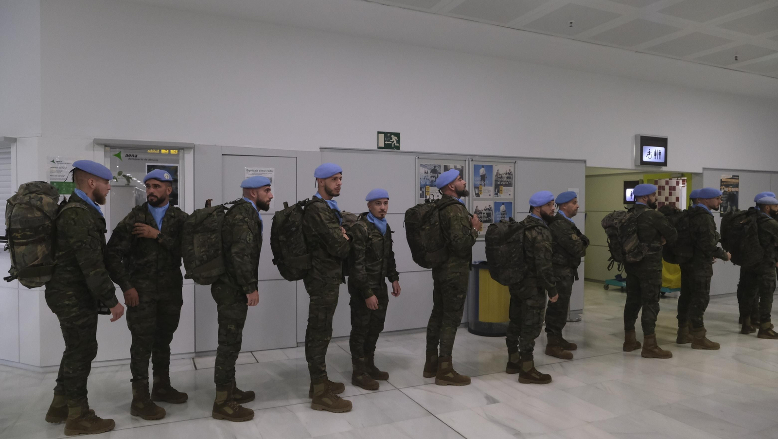 Imágenes de la salida del segundo contingente de La Legión con destino el Líbano