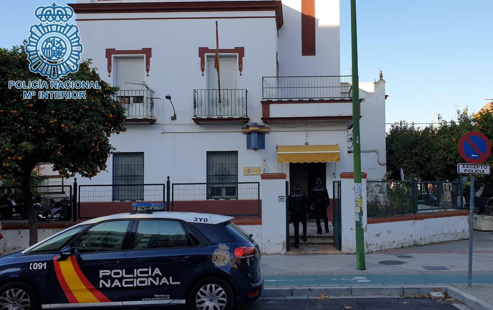 La detención se ha llevado a cabo por antes de la Comisaría de Nervión.