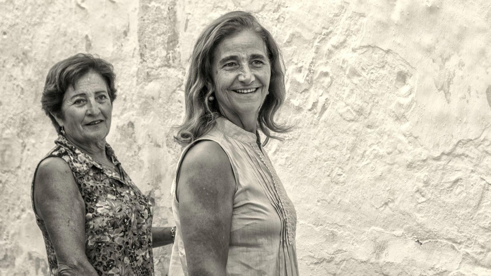 Paquita Moreno López y Pili García Velázquez.