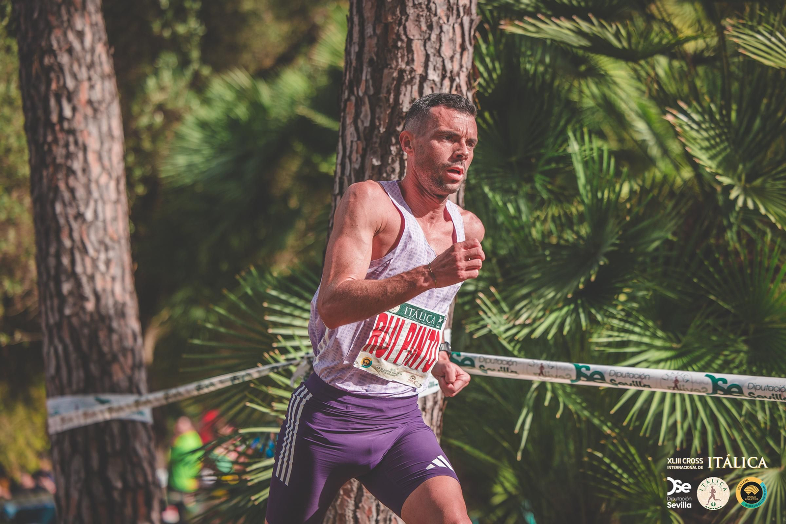 Búscate en las fotos del Cross de Itálica 2025 | 12