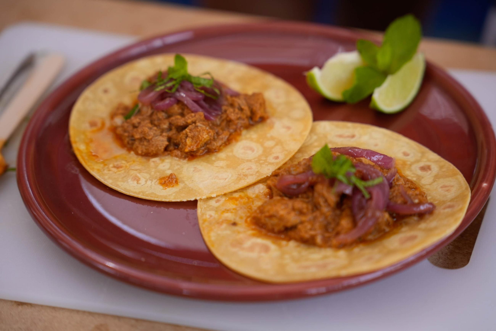 La Cofradía del Tomate y la semifinal del concurso gastronómico de la Feria de Almería, en imágenes