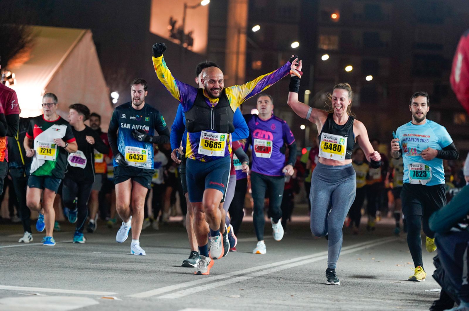 En imágenes: búscate en tu llegada a meta de la Carrera de San Antón 2026 (14)