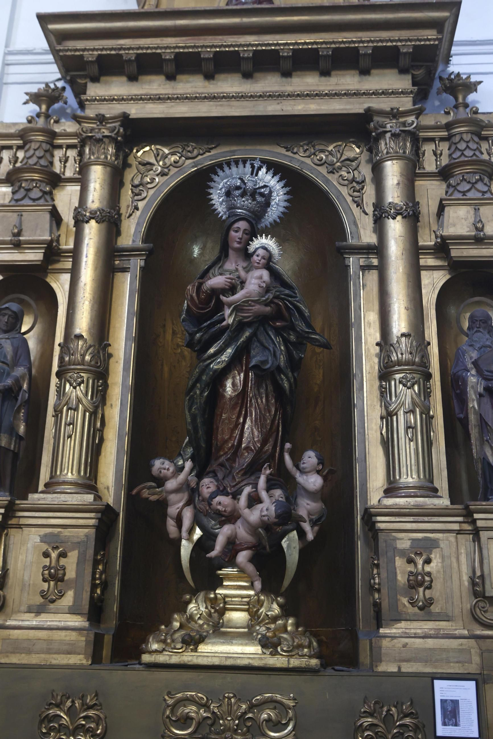 La imagen conocida como la Gran Madre de los Jesuitas.