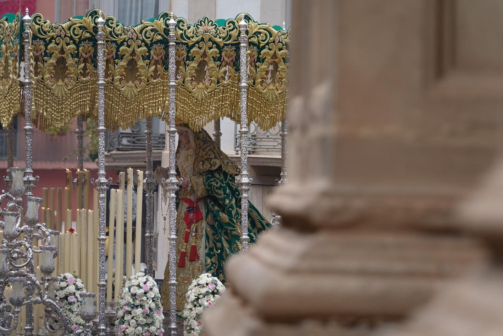 Las fotos de Estudiantes, en el Lunes Santo de Málaga