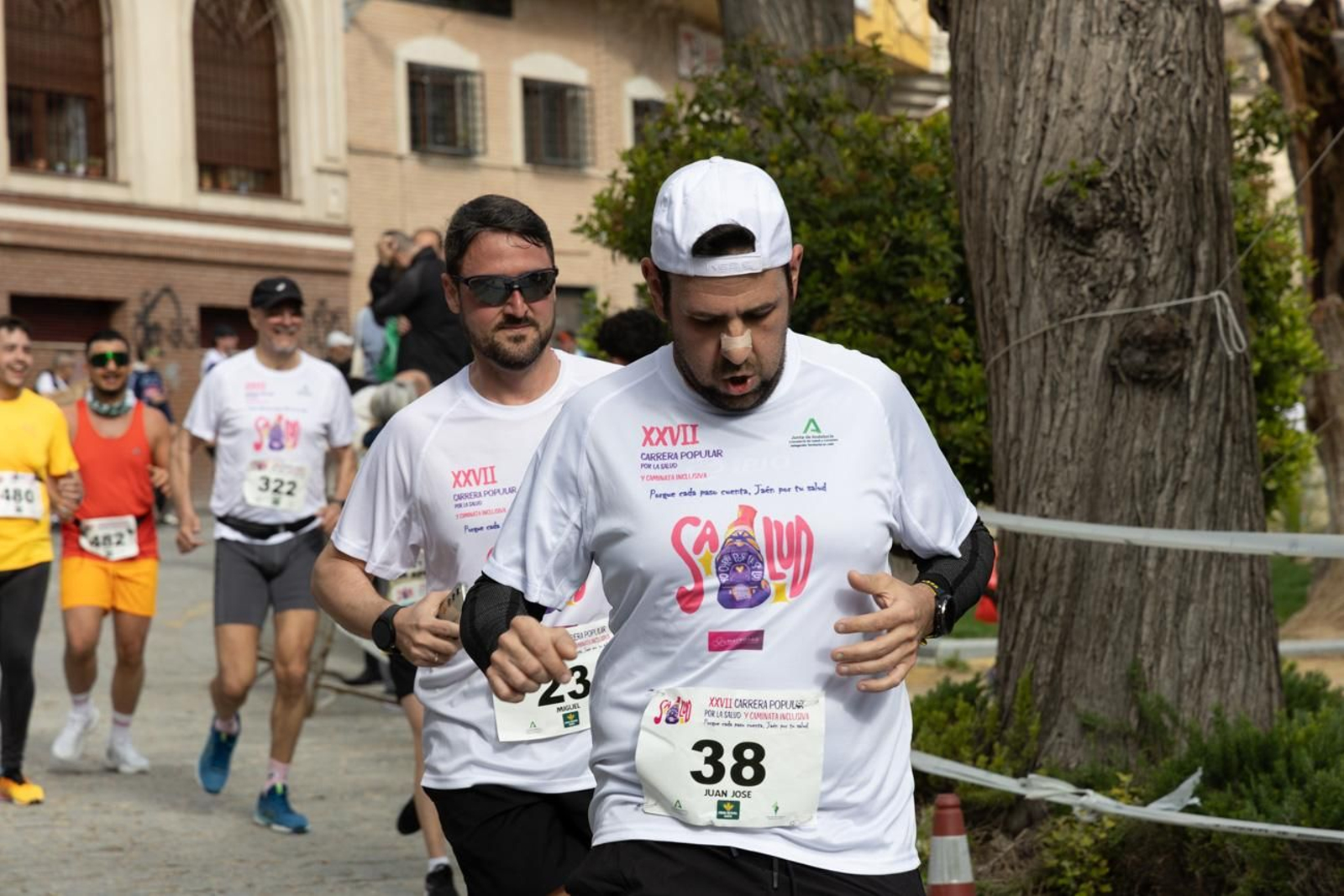 Más de 2.100 participantes corren  para promover la salud en Jaén, en imágenes (2)