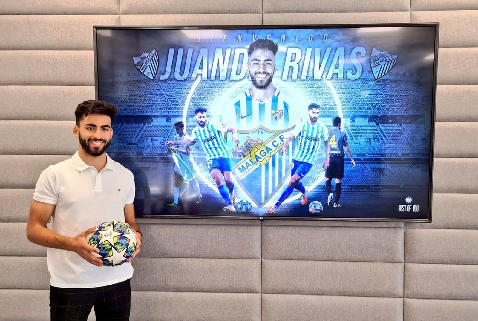 Juande Rivas, en su firma con Best of You.