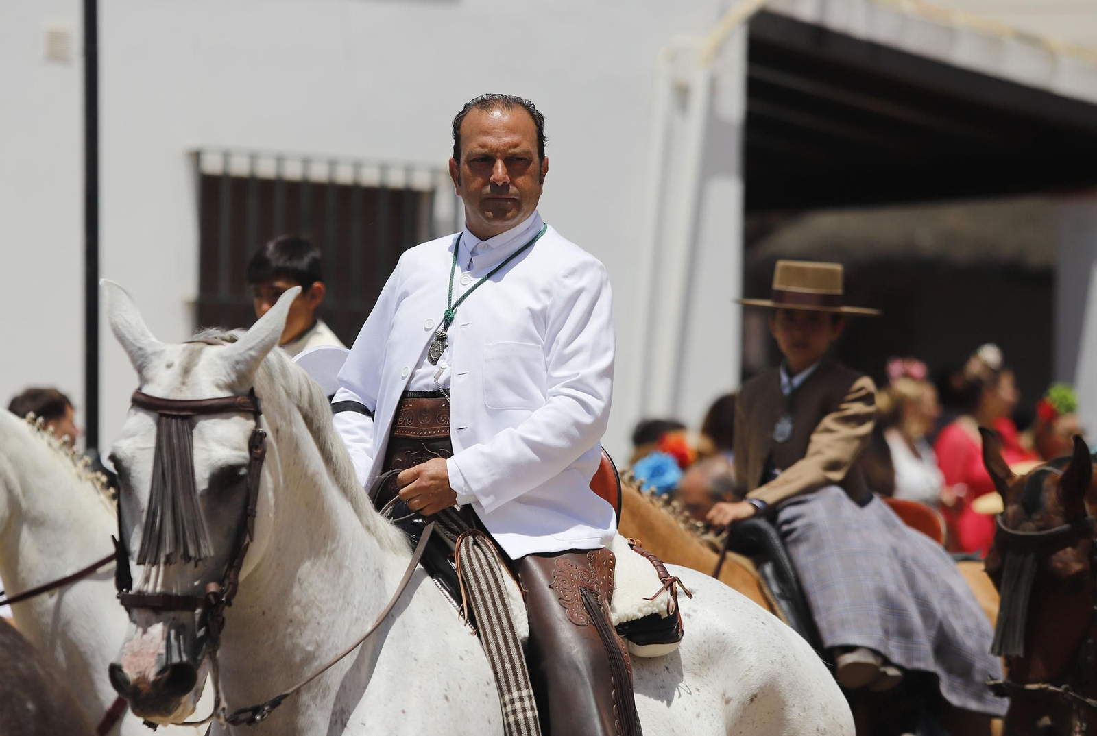 Presentación de la Hermandad de Huelva ante la Blanca Paloma