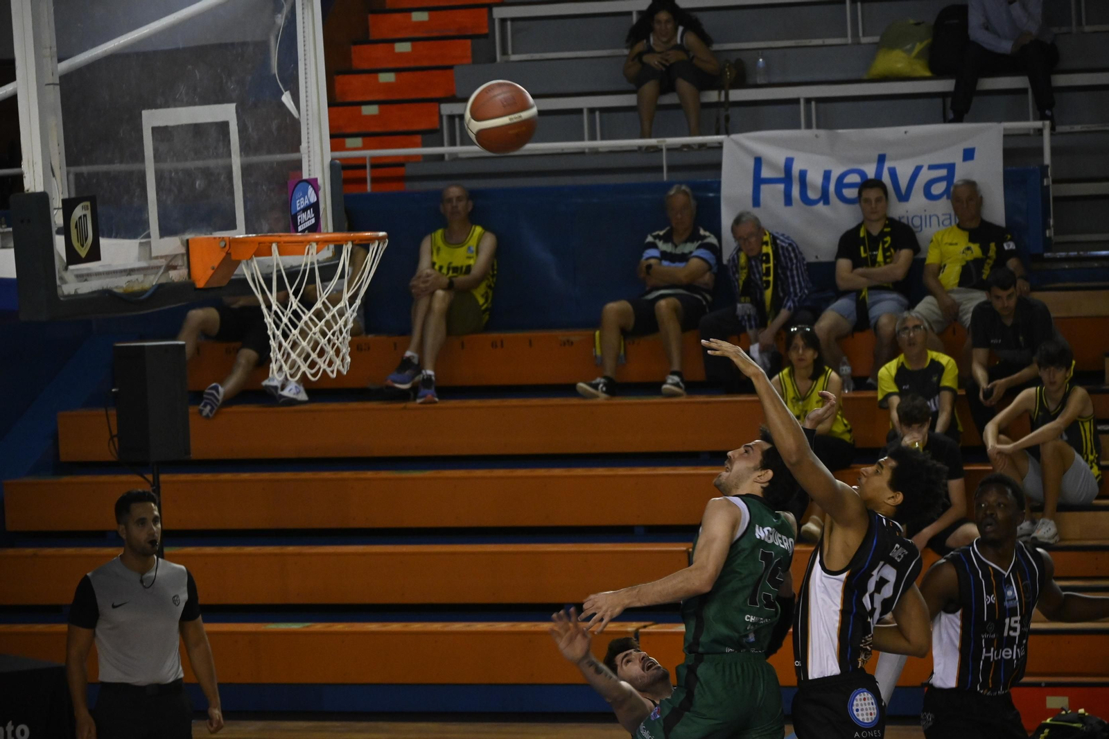 2 Jornada de la fase final de ascensos a LEB Plata entre el Huelva Comercio y el Ucoga Seguros Chantada