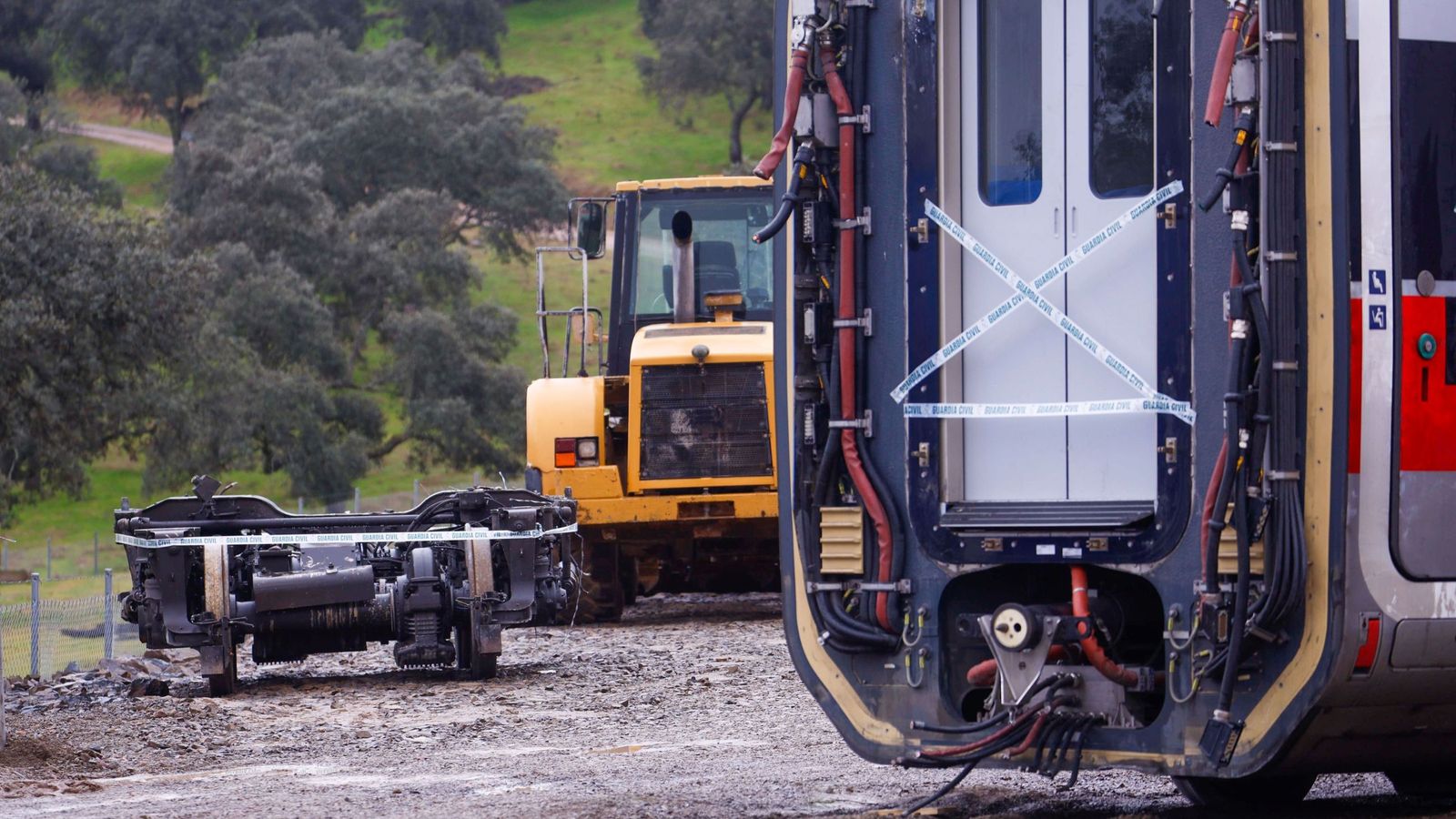Bogie del Iryo precintado tras su recuperación.