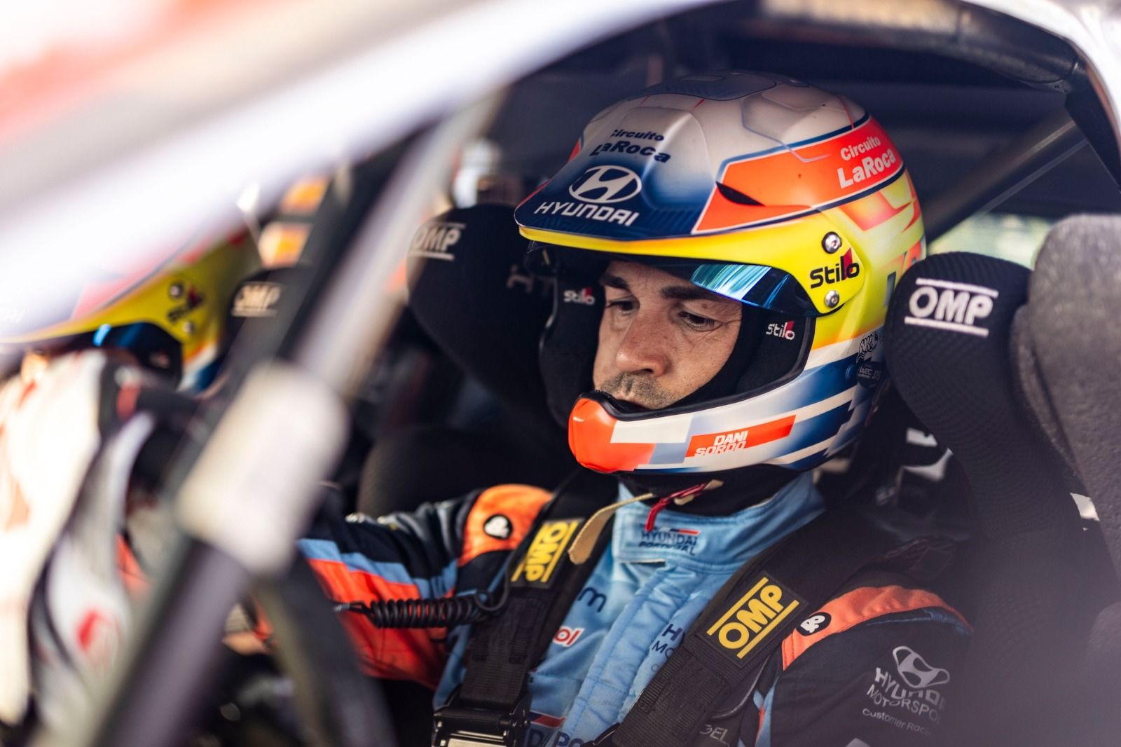 El coche con el que competirá Dani Sordo este 2026 en el Mundial de Rallies y con el que ha estado entrenando en la Sierra de Los Filabres en la última semana