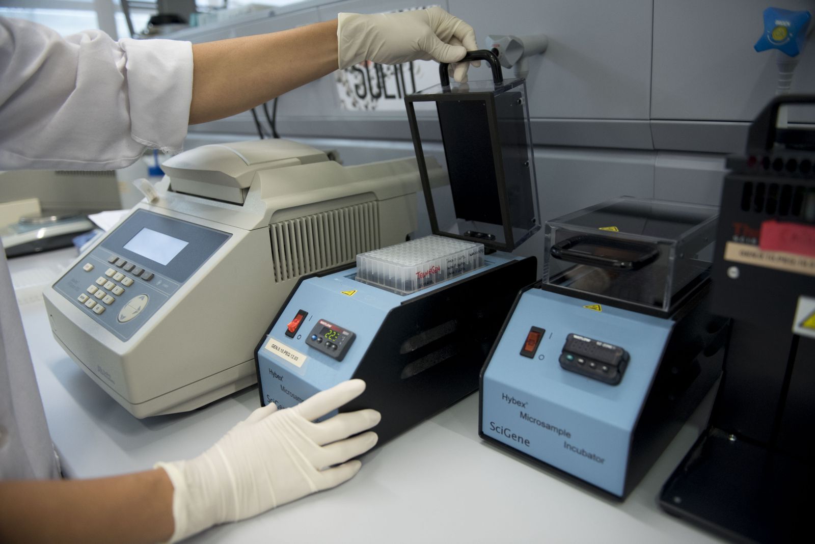 Laboratorio del centro de investigación Genyo del PTS.