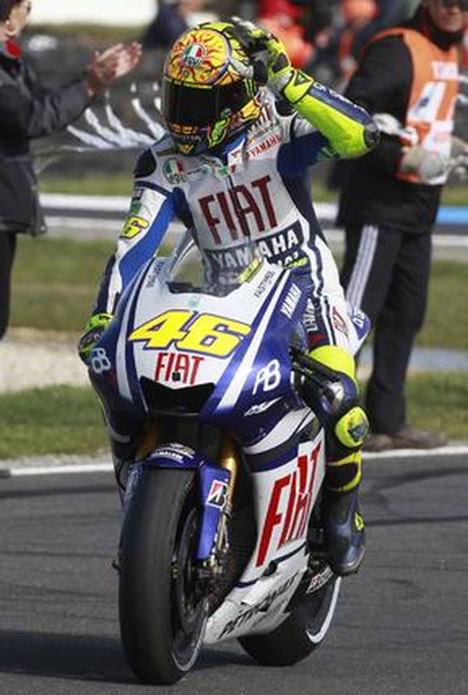 Stoner vuelve a imponer su ley en Australia y vence por delante de Lorenzo y Rossi.

Foto: EFE · AFP · Reuters