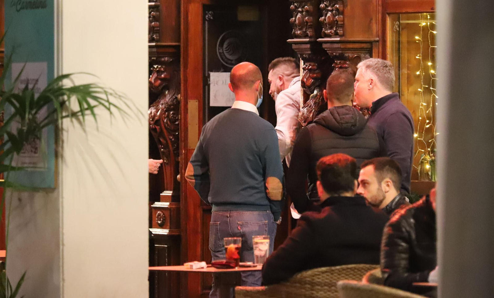 Primer sábado con las nuevas medidas en la hostelería.