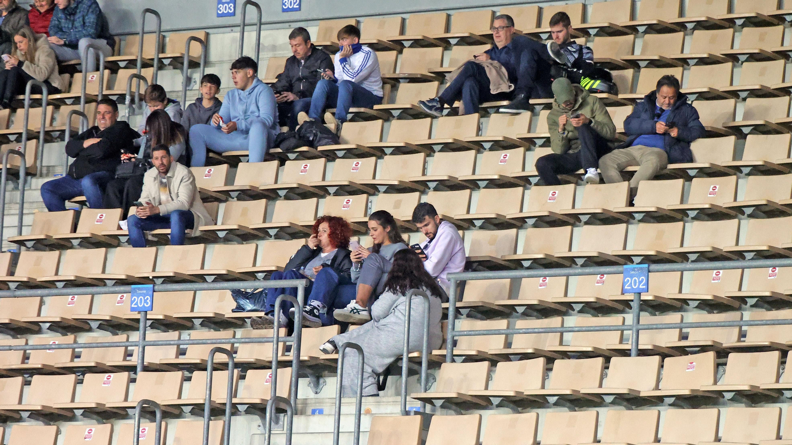 Búscate en el Xerez DFC - Ceuta B en el Municipal de Chapín en Jerez
