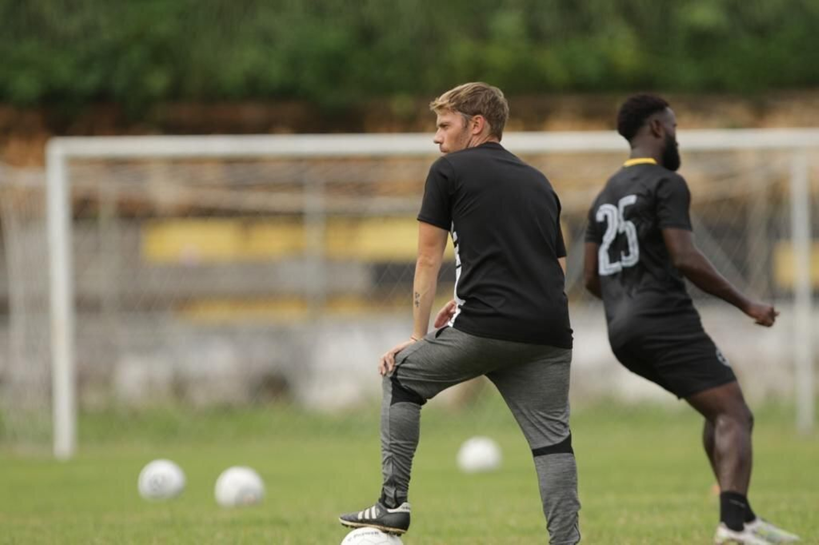 Juan Cortés durante un entrenamiento de uno de sus anteriores equipos