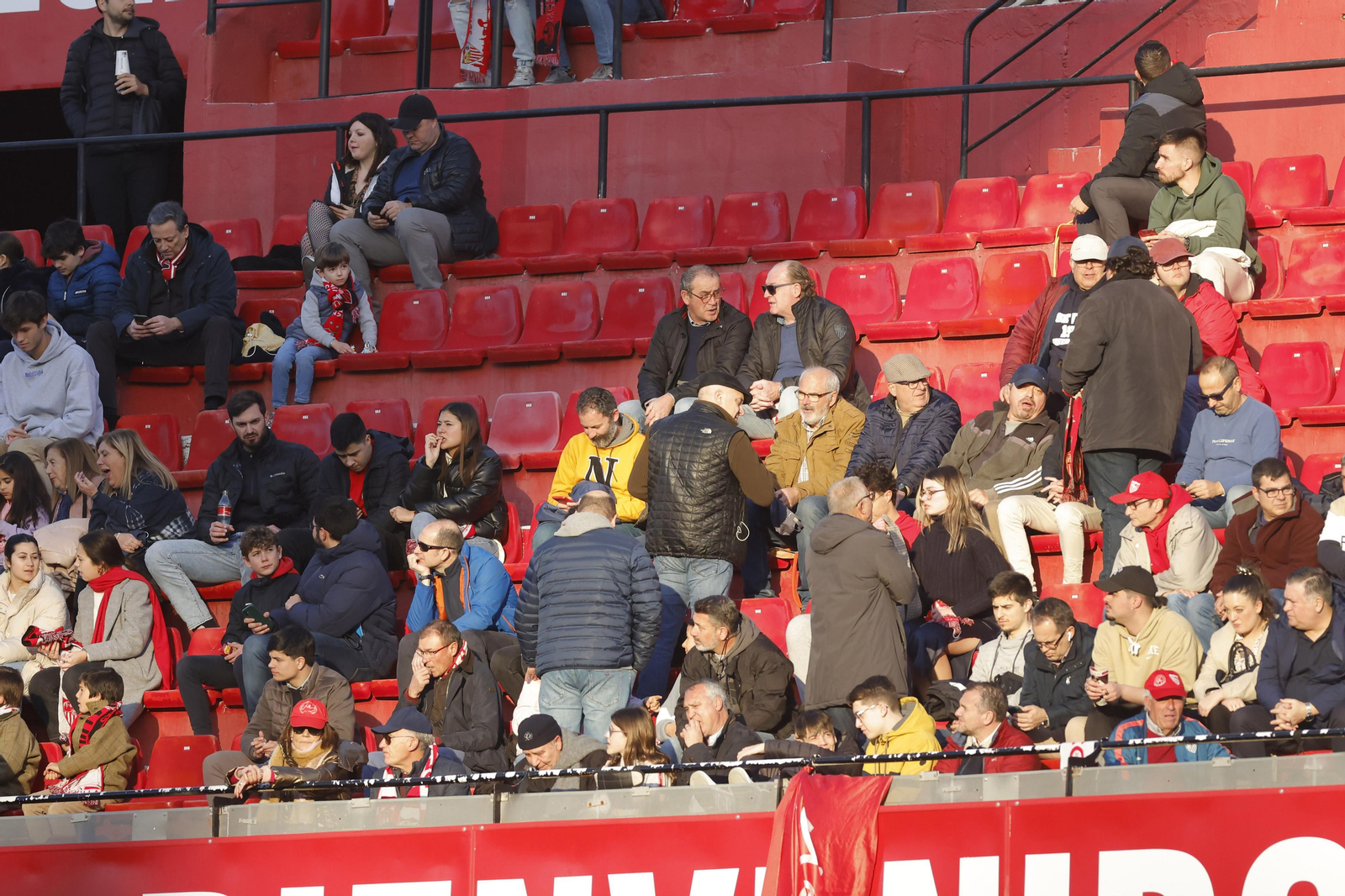 Búscate en las fotos del Sevilla-Mallorca