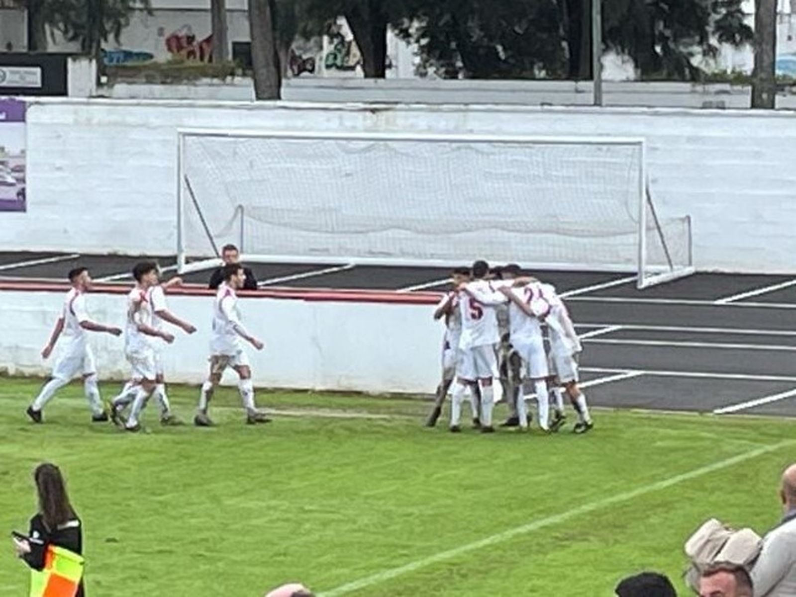 Los chiclaneros celebran el segundo gol, obra de Joselito Cornejo.