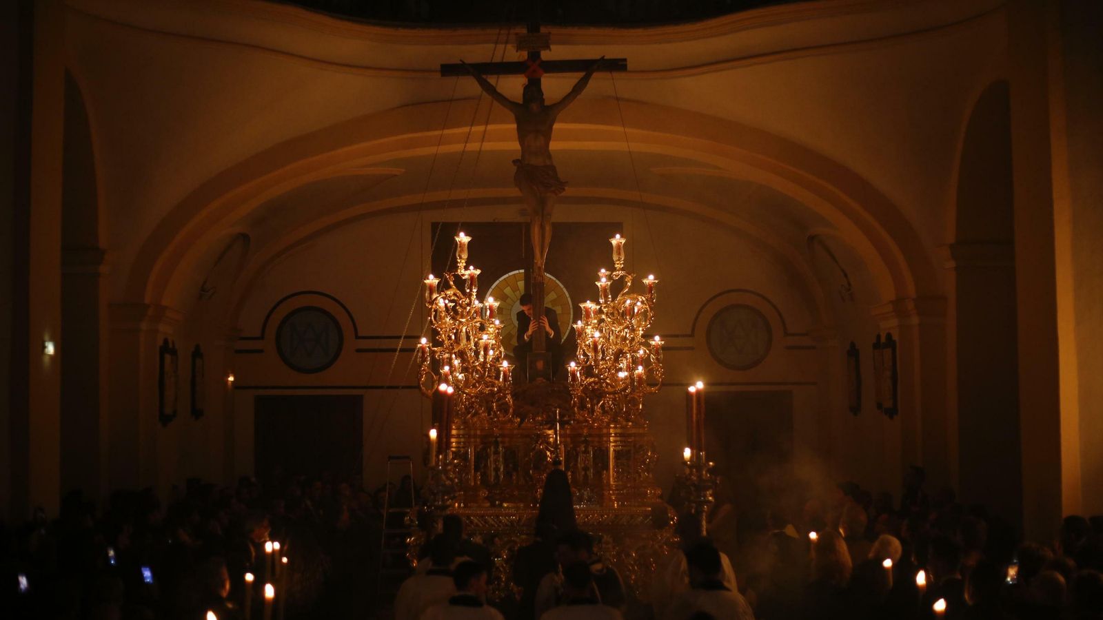 Entronización del Santísimo Cristo de la Expiración, Cuaresma 2019. ARCHIVO (Granada Hoy)