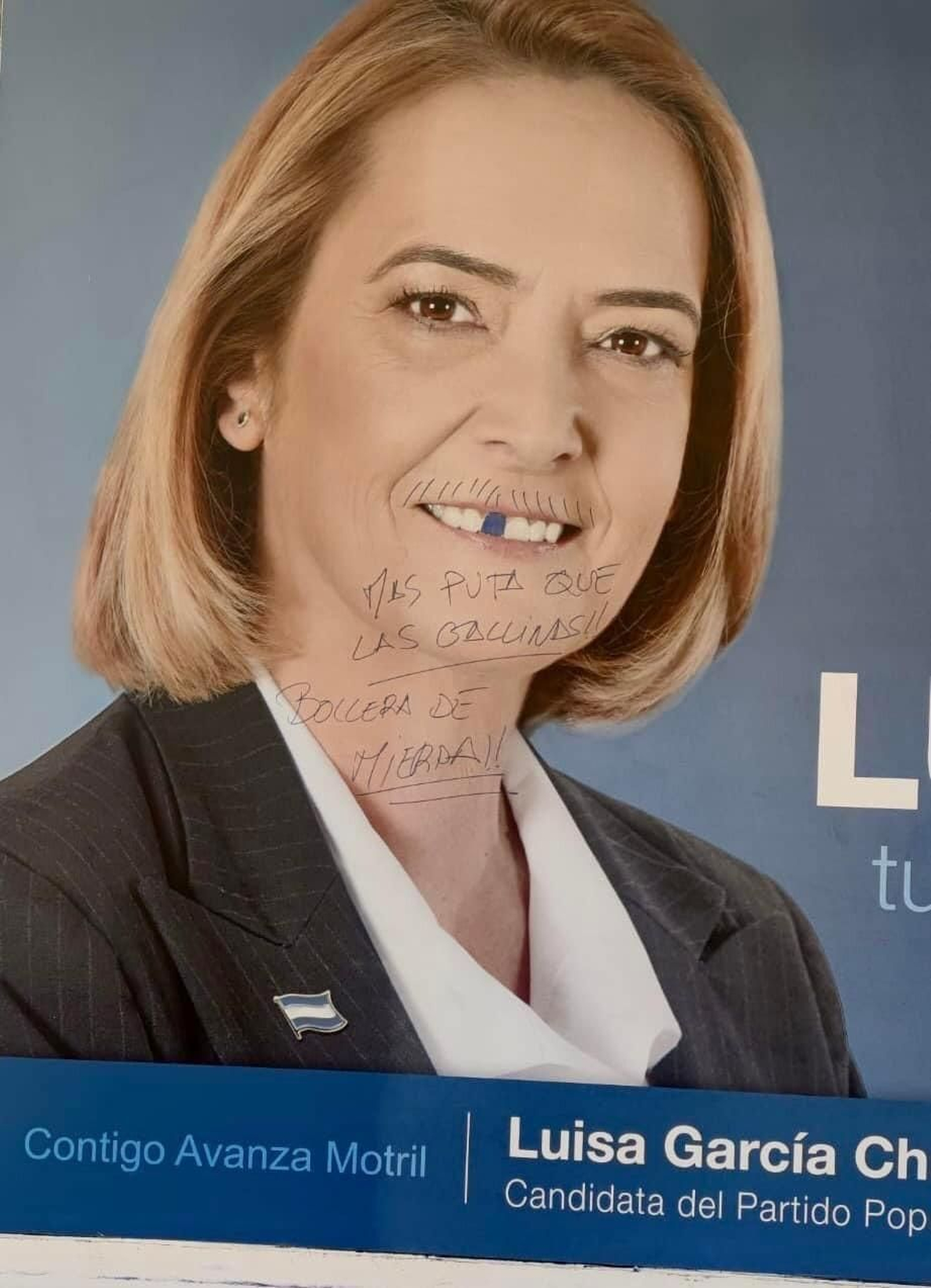 Cartel con las pintadas