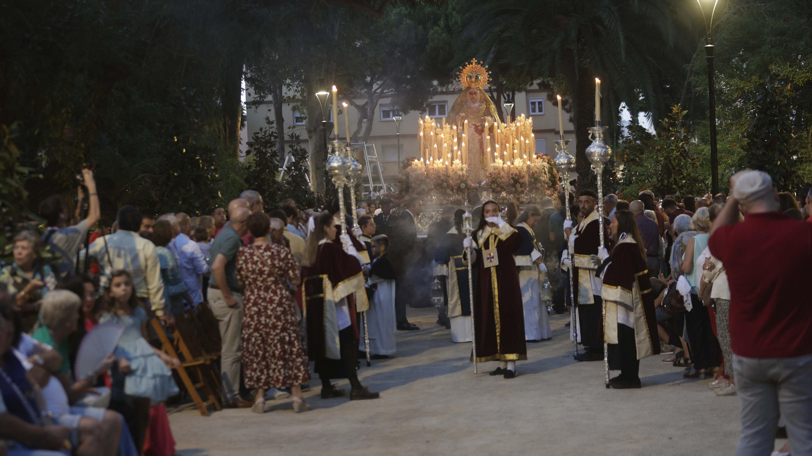La Magna Mariana de Algeciras por el Parque María Cristina, en imágenes
