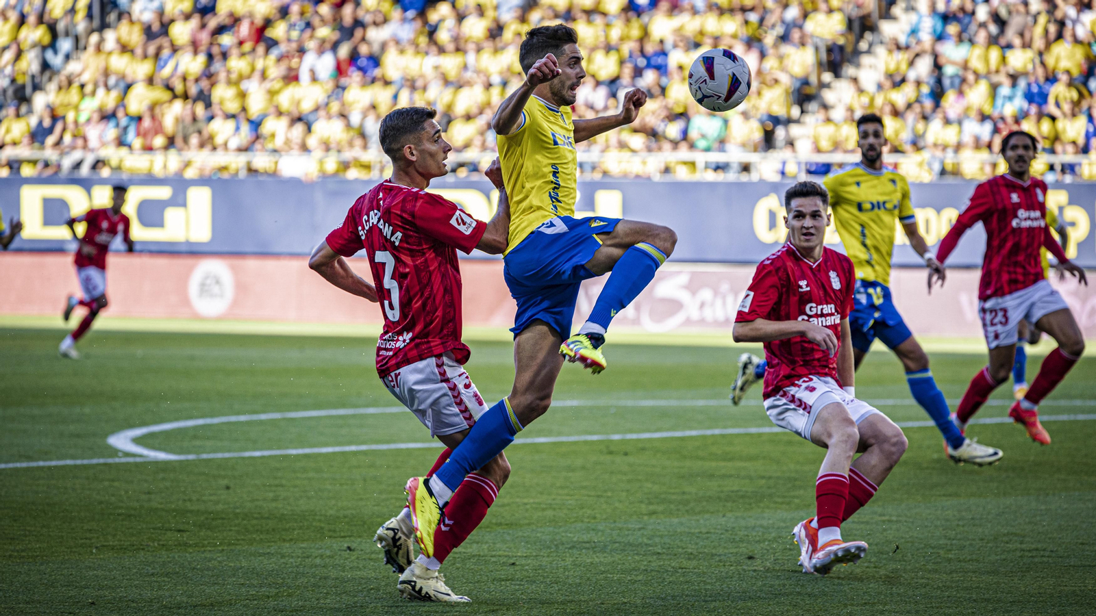 Partido del Cádiz CF contra la UD Las Palmas