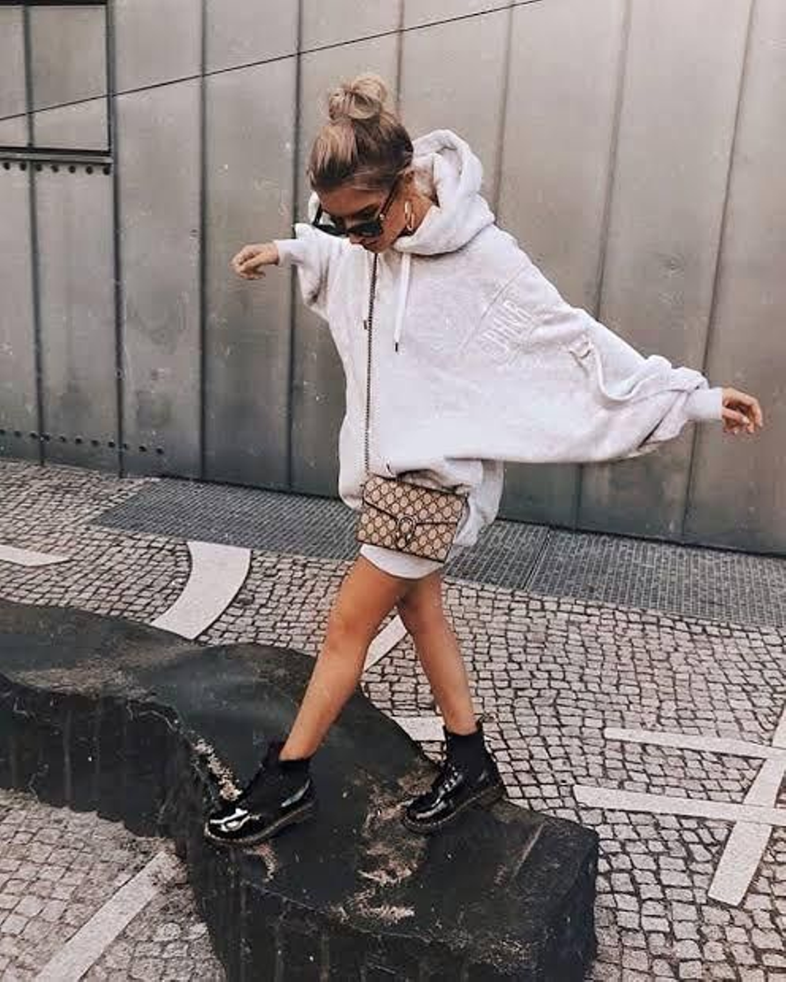 Look oversize. Look oversize.