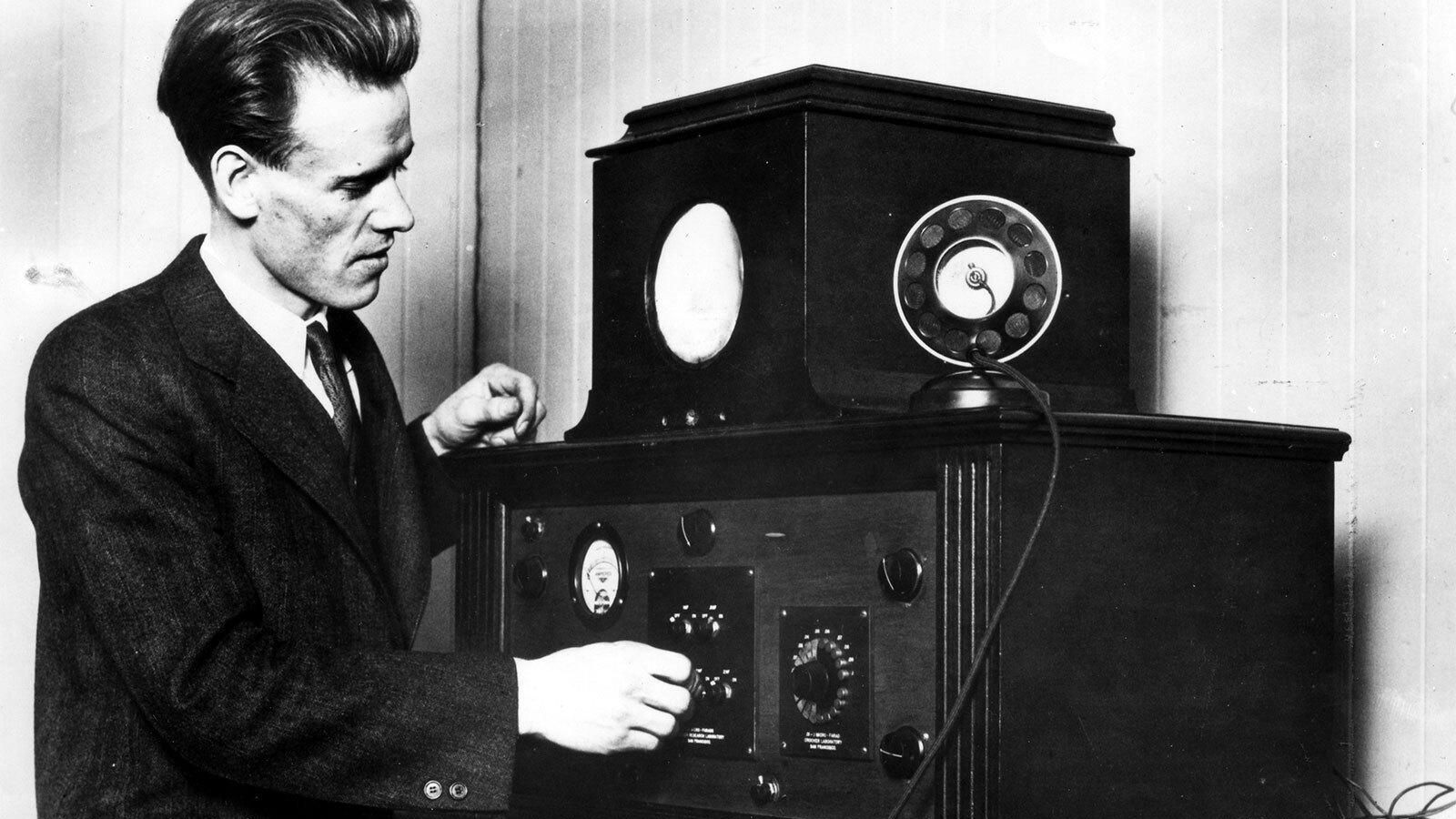 Philo Farnsworth, padre de la televisión moderna. Philo Farnsworth, padre de la televisión moderna.