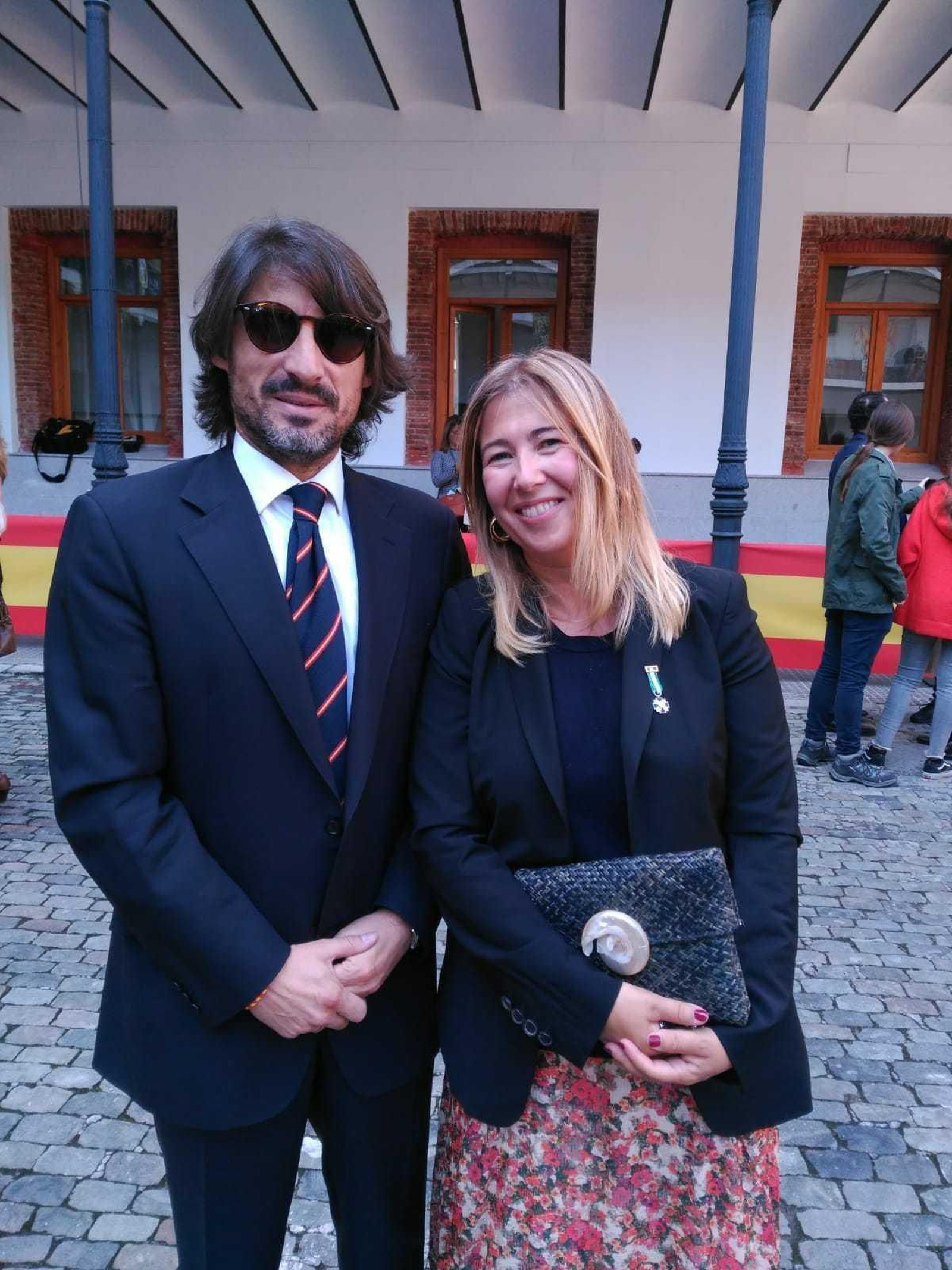 Ángela Gómez-Rodulfo luce en la solapa la cruz de plata de la Benemérita.