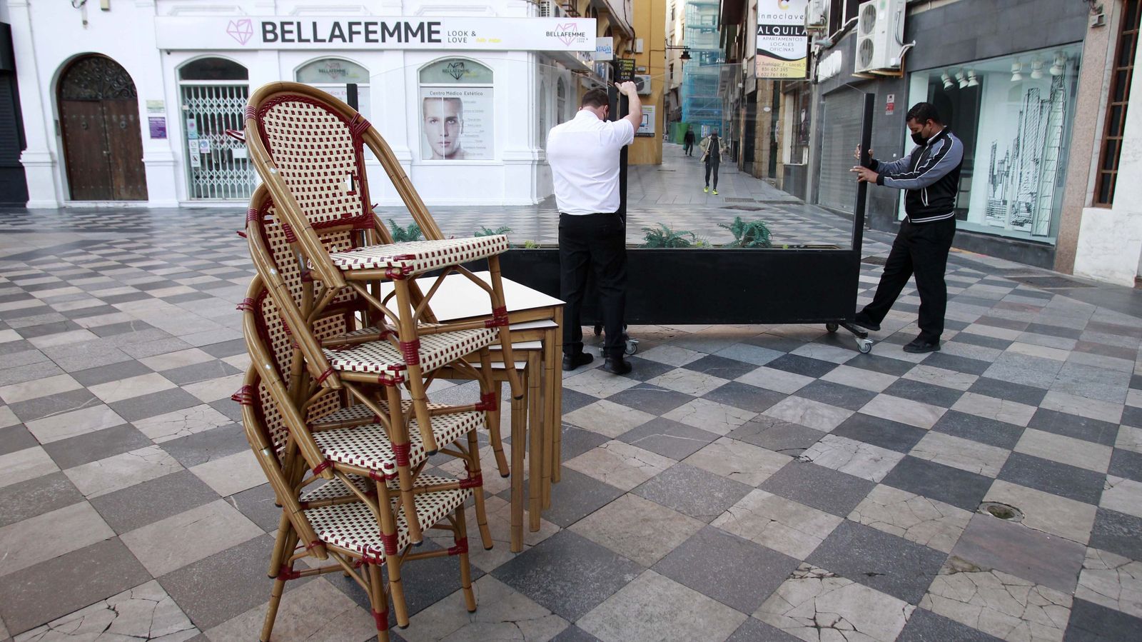 El comercio no esencial y la hostelería vuelven abrir en Algeciras