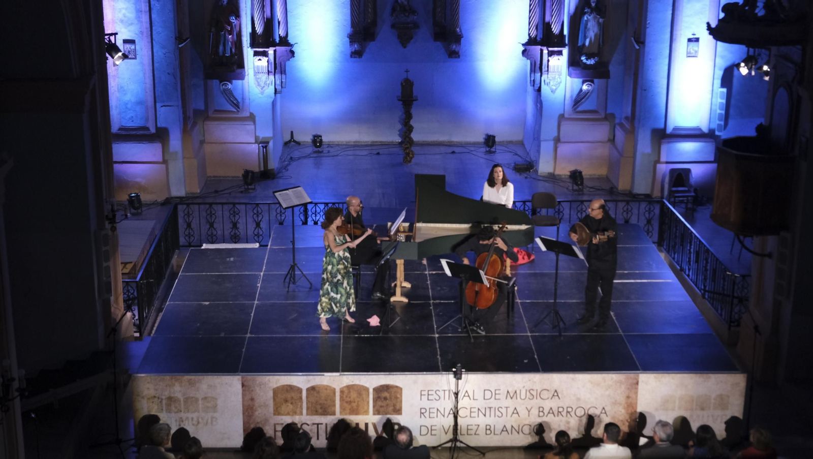 Fotos del concierto de Anna Urpina en Vélez Blanco