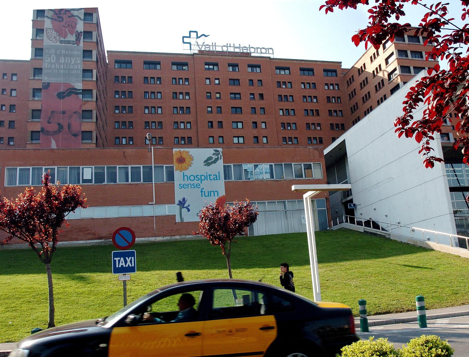 El hospital Vall d'Hebron de Barcelona. El hospital Vall d'Hebron de Barcelona.