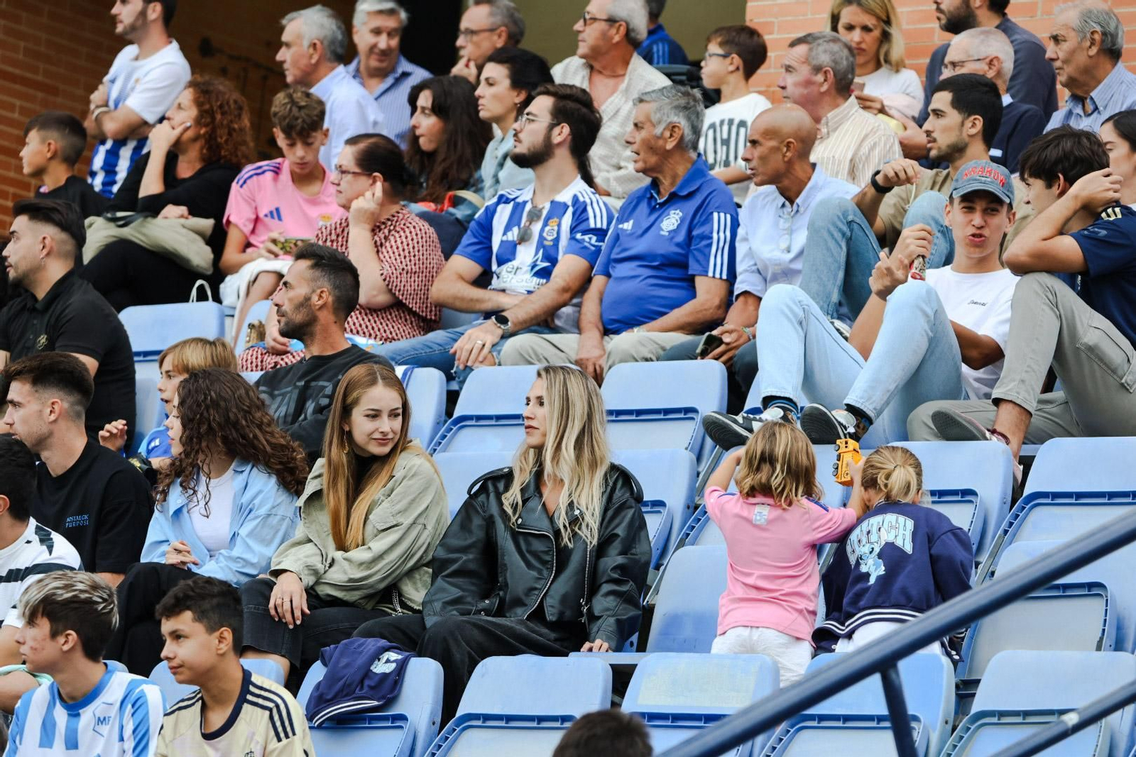 Búscate en las gradas del Nuevo Colombino en el Recre- Linares