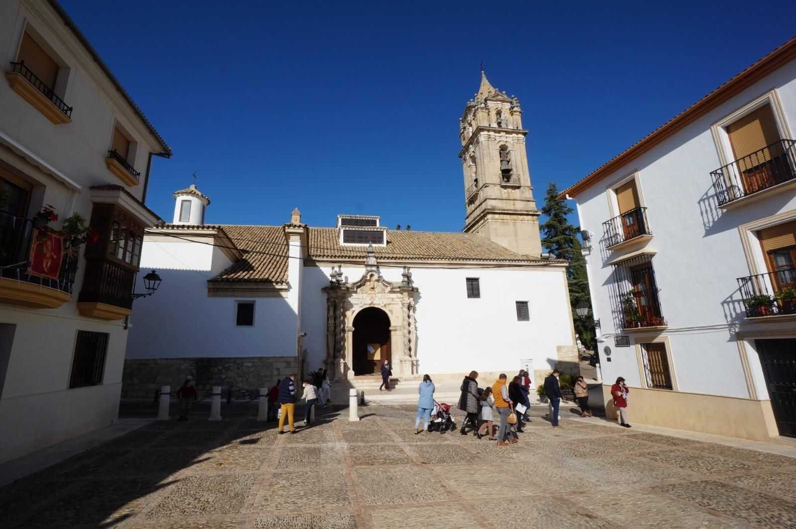 Vecinos del barrio de La Villa de Cabra. Vecinos del barrio de La Villa de Cabra.