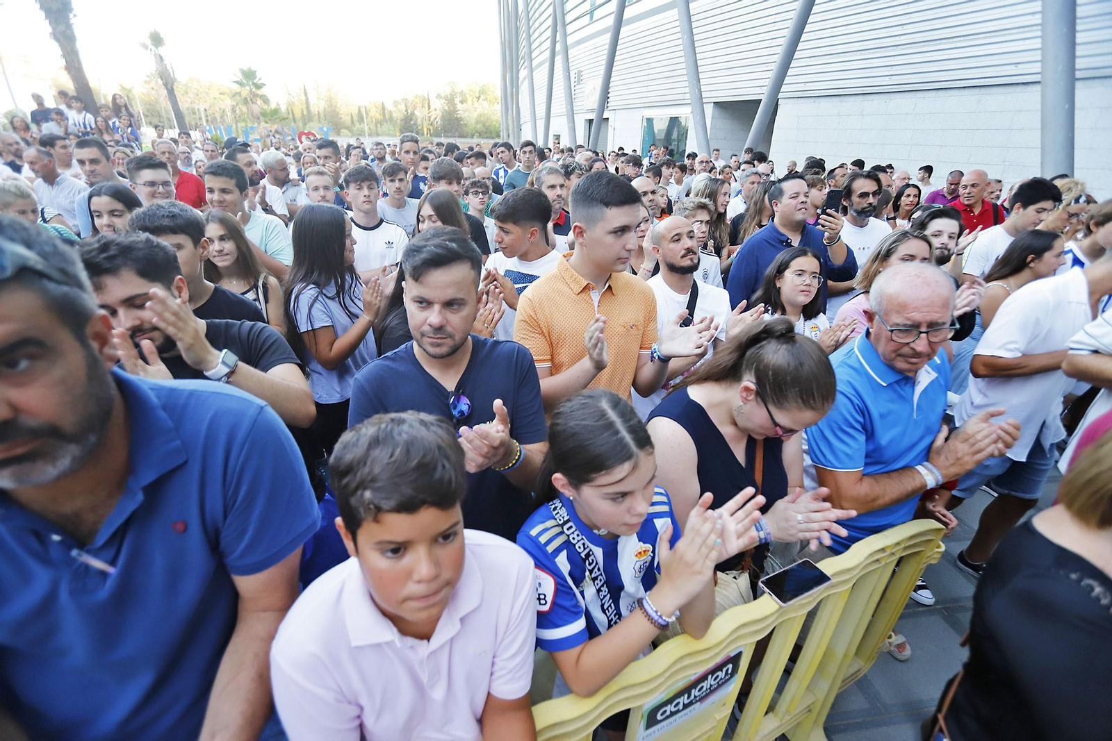 Imágenes de las nuevas equipaciones del Recreativo de Huelva para la temporada 2023/24