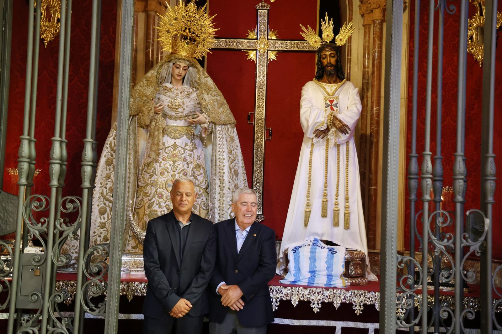 Las fotos del Málaga CF en su visita al Cautivo