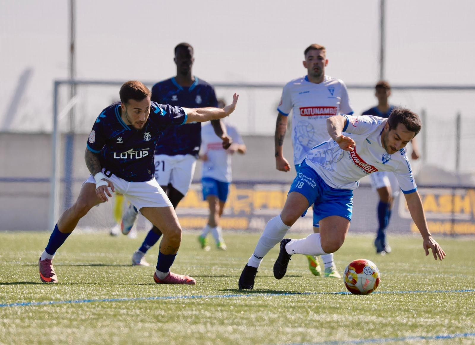 Las fotos del Castilleja-Balona de Tercera Federación (1-1)