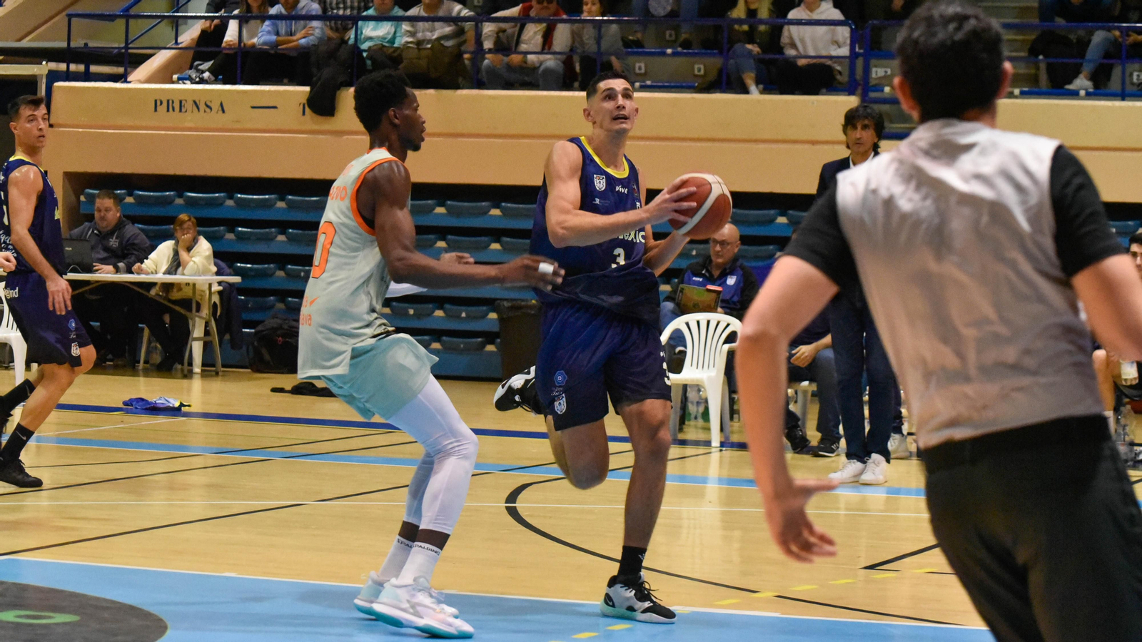 Las fotos del Udea Algeciras - Baskonia B
