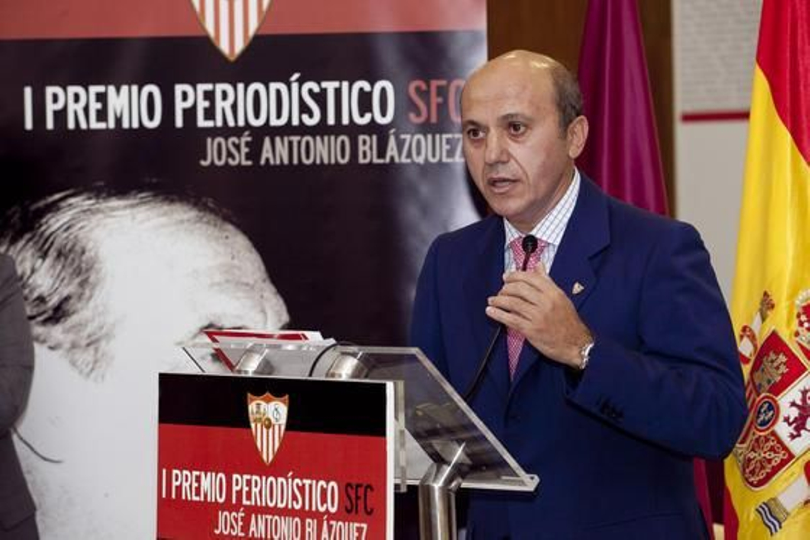 Del Nido, presidente del Sevilla, presenta el I Premio Periodístico SFC.

Foto: Jaime Martínez