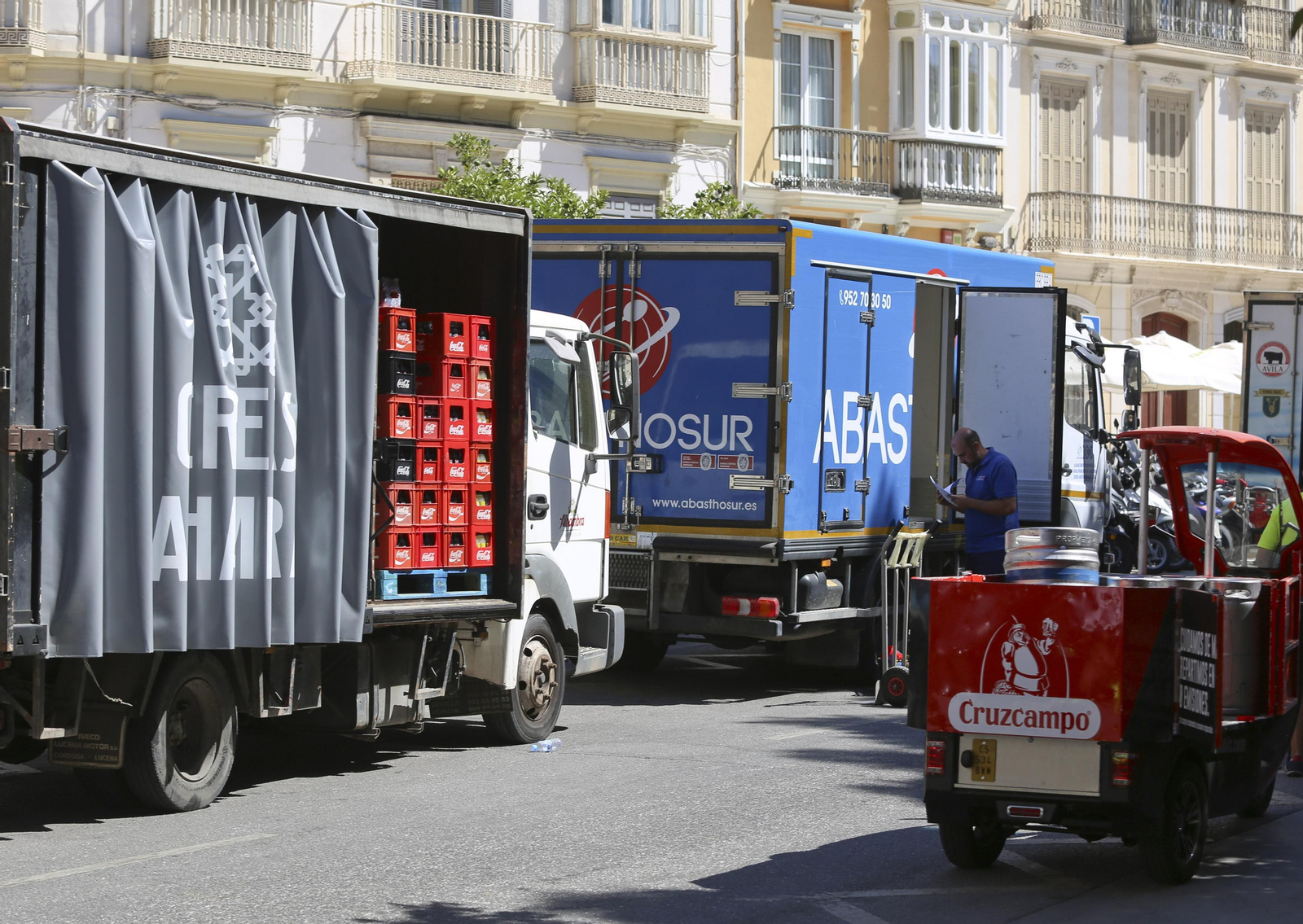 Así avanza el montaje de la Feria de Málaga a poco más de una semana de su inicio (fotos)