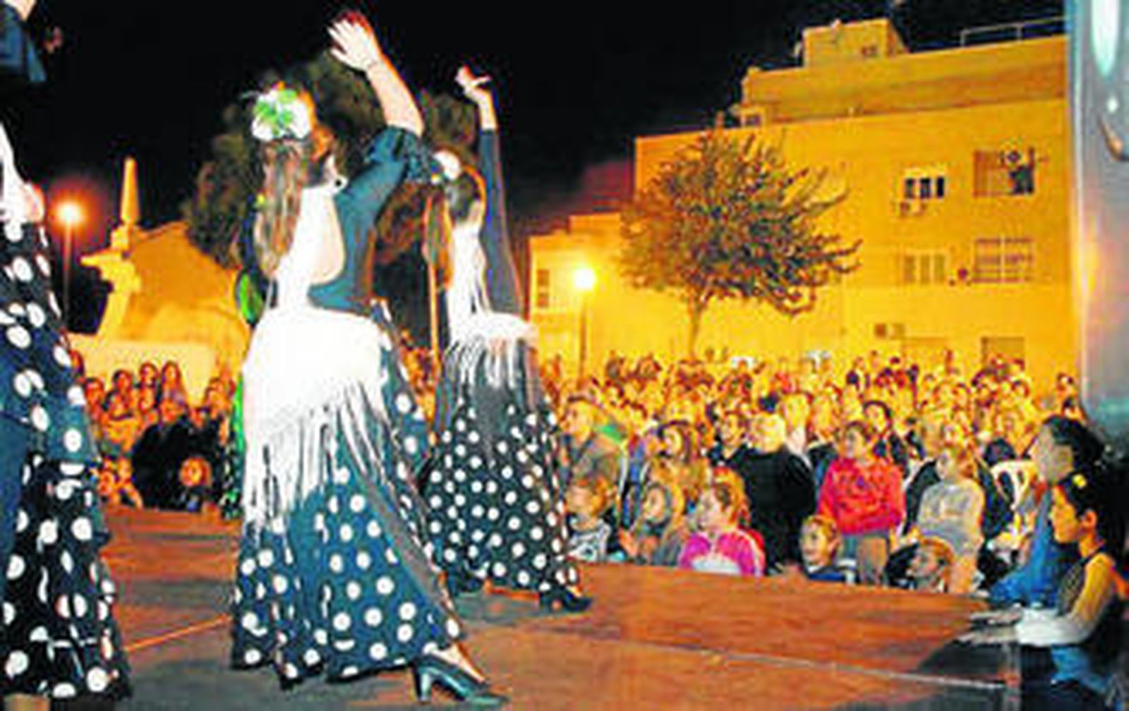 Imagen que presenta en la actualidad la plaza de San Roque, junto al puerto y en el barrio de Pescadería.